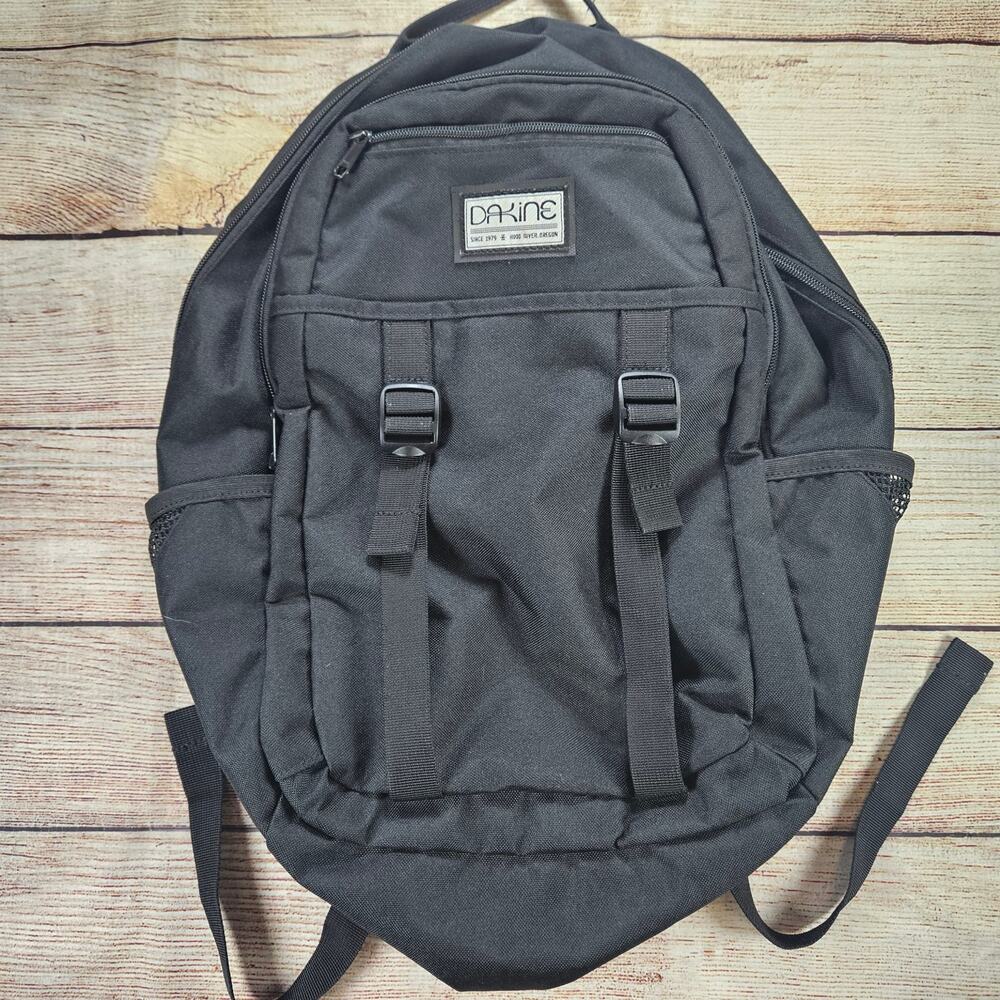 Dakine Hadley Black Backpack Padded Laptop Sleeve School Travel Daypack